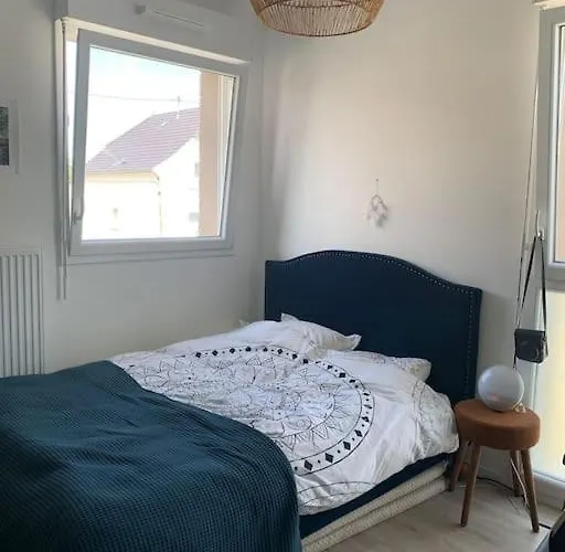 Holiday home Maison Des Mesanges *